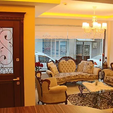 Hotel apartamentowy Grand Life *